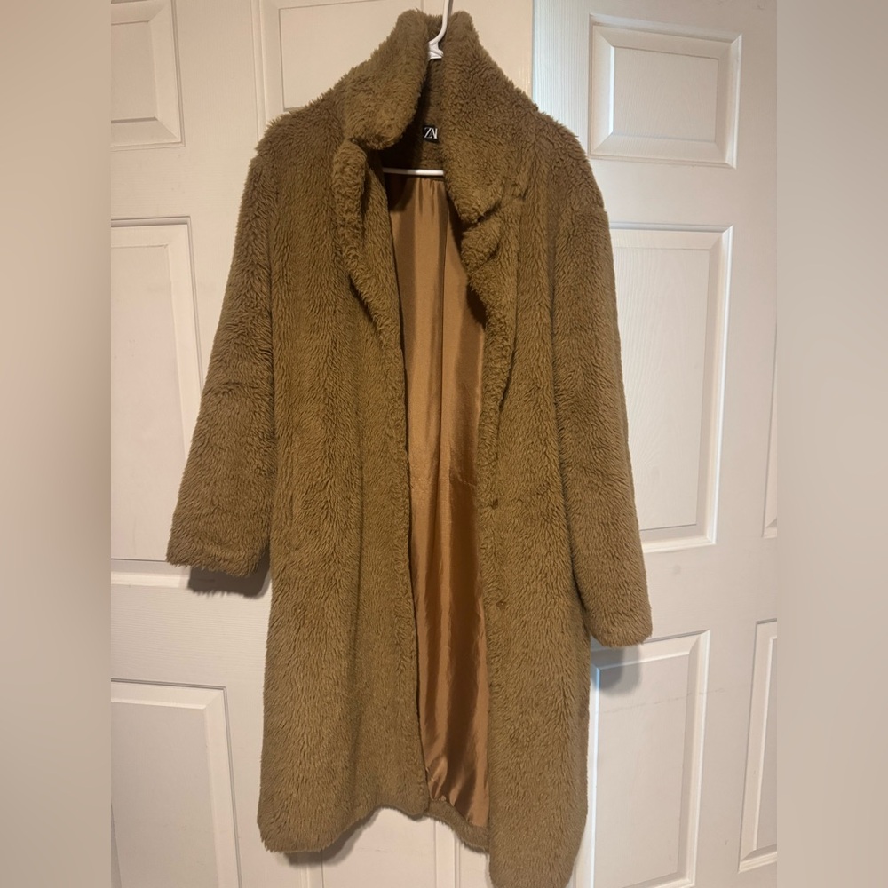 Zara Women's Tan Teddy Jacket